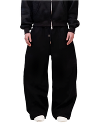 BLACK SWEATPANTS
